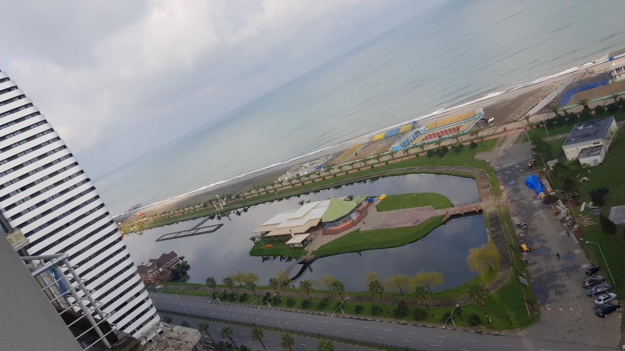 Sky-G Sea View Apartment Batumi Exterior foto